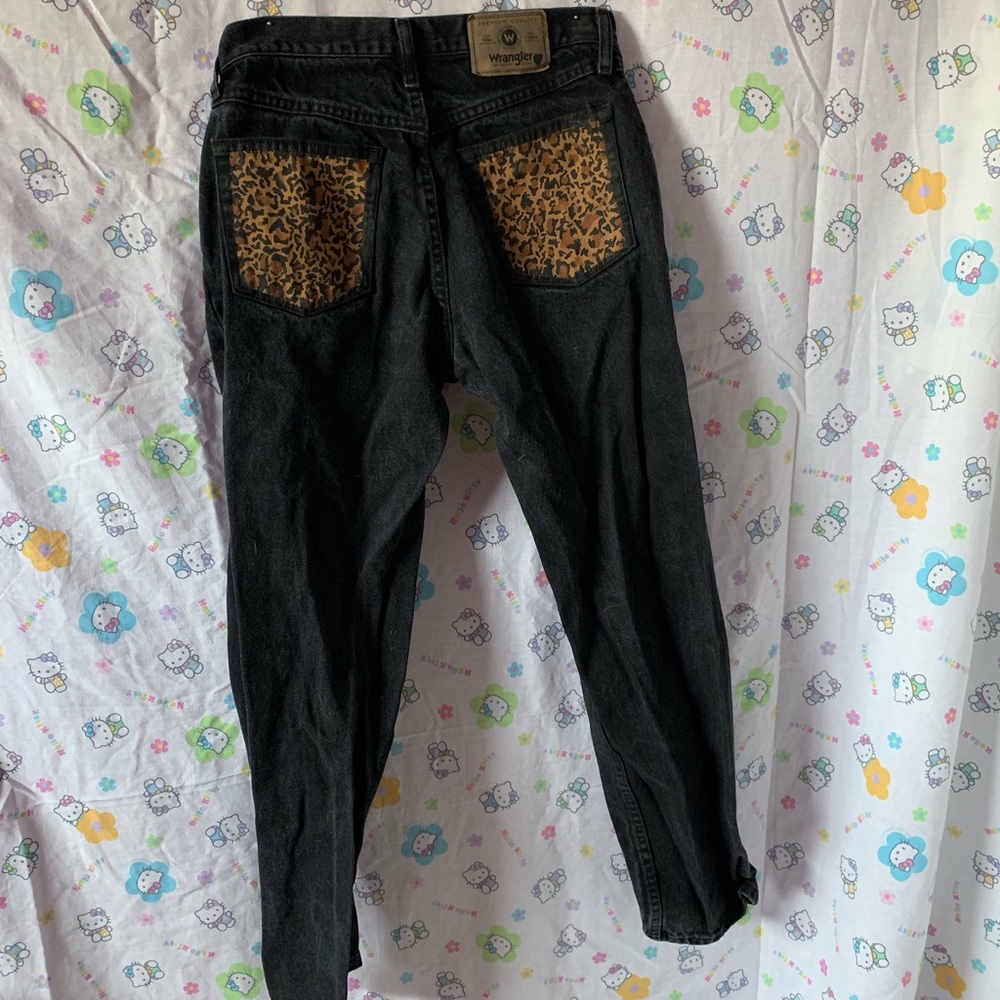 handpainted cheetah 30x30 Wrangler mom jeans